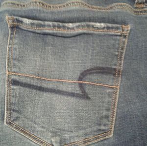 American Eagle outfitters blue jeans